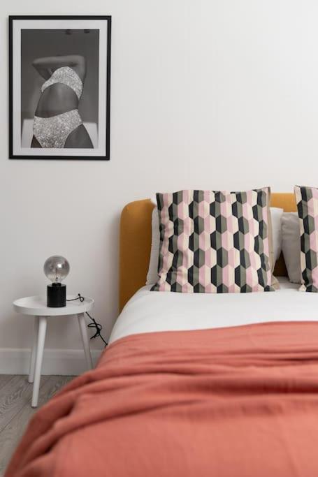 Two Bedroom Apartment By Buonomo Stays Short Lets & Serviced Accommodation In Balham With Balcony London Eksteriør billede
